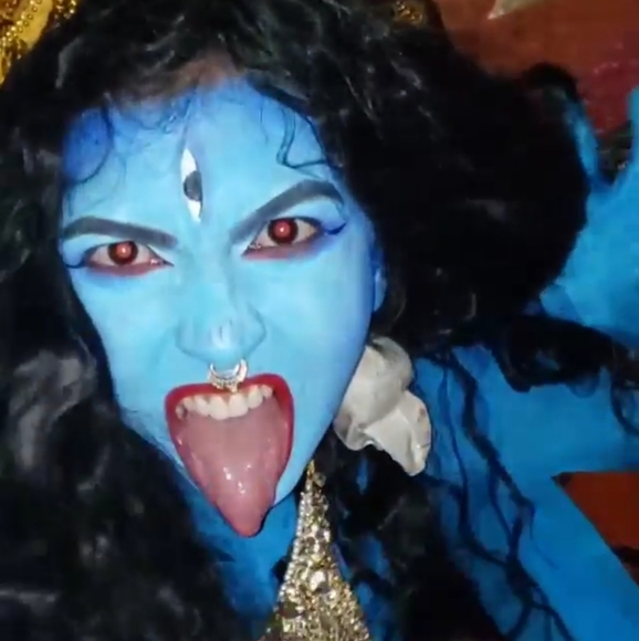 🔱 Kali Ma Halloween Costume 💙 - Picture 1 of 6